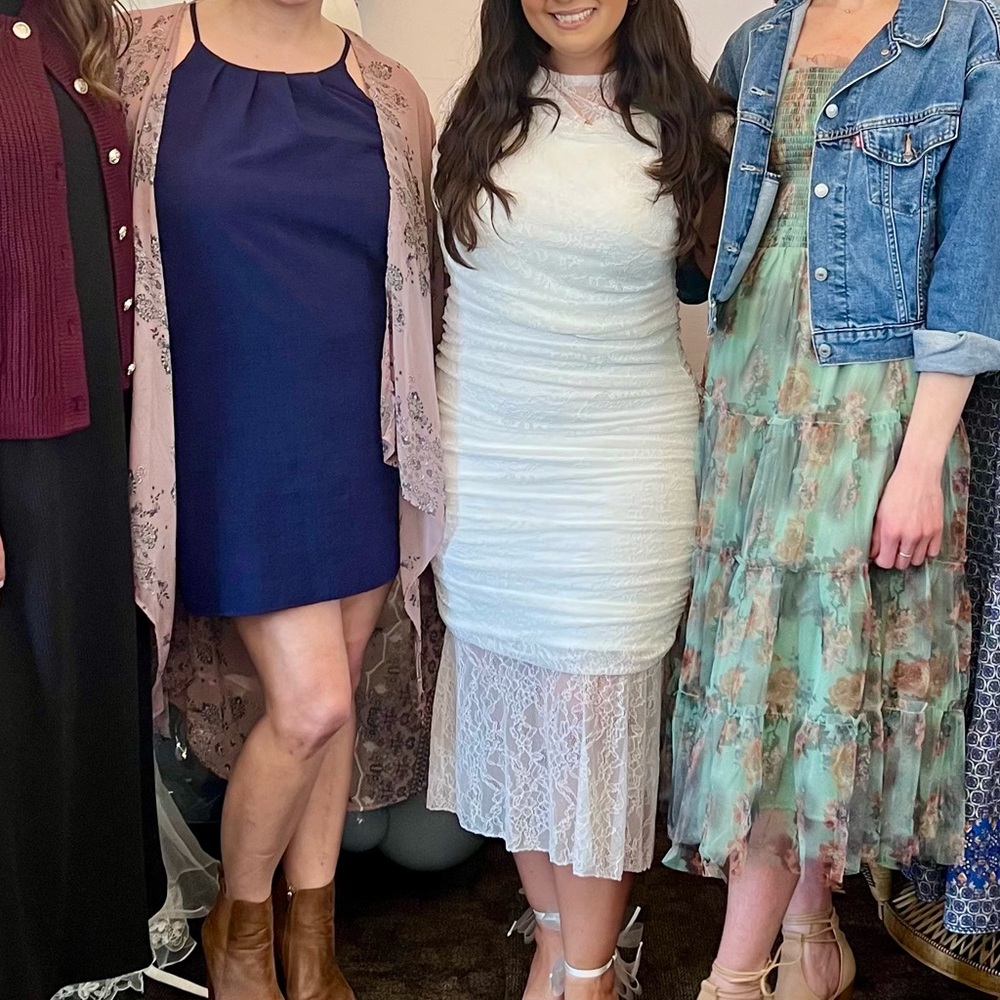 Chic White Lace Midi Dress